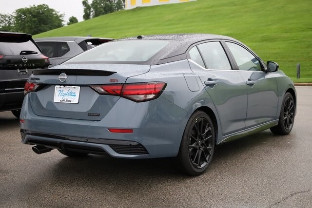2025 Nissan Sentra SR photo 4