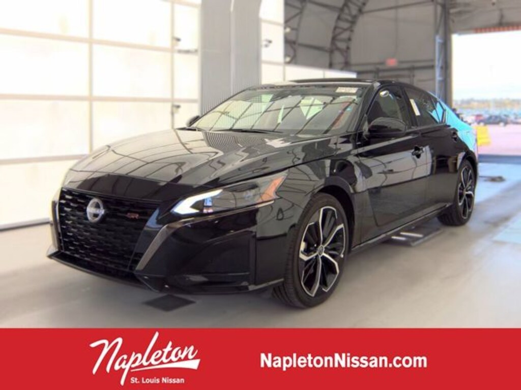 Used 2025 Nissan Altima SR Sedan
