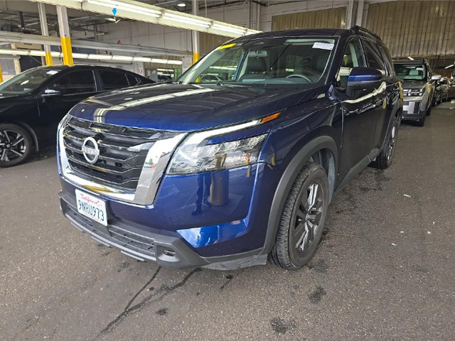 2025 Nissan Pathfinder SV 4WD's photo