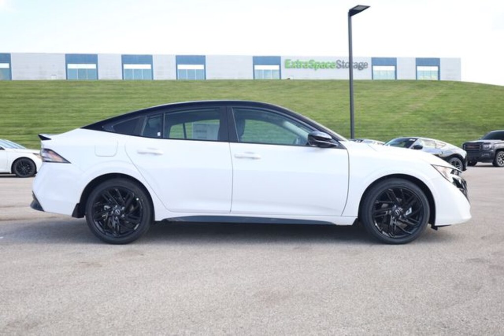 New 2027 Nissan Sentra SR Sedan