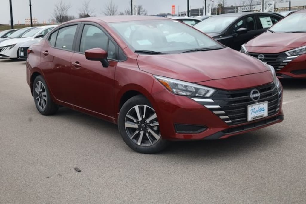 New 2025 Nissan Versa 1.6 SV Sedan