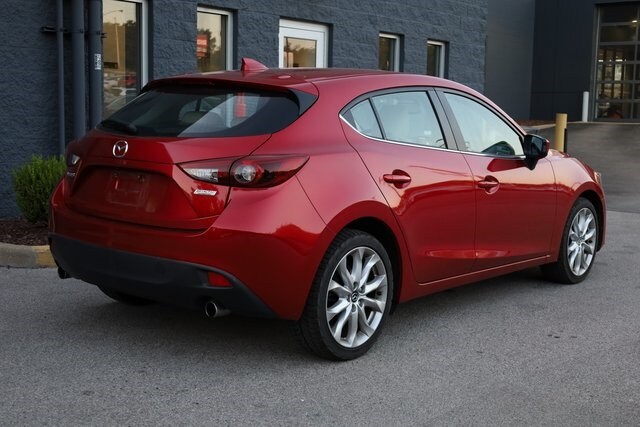 2016 Mazda Mazda3 s Grand Touring photo 4