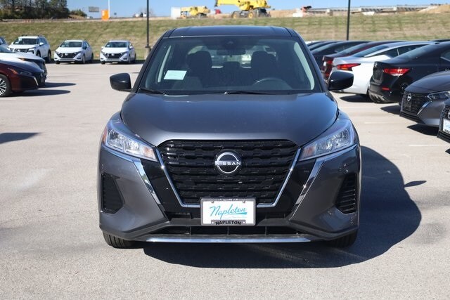 2025 Nissan Kicks Play S photo 3