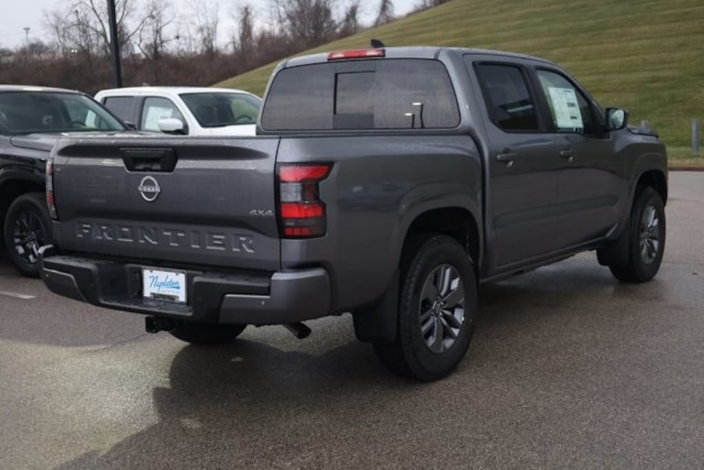 New 2026 Nissan Frontier SV Truck Crew Cab