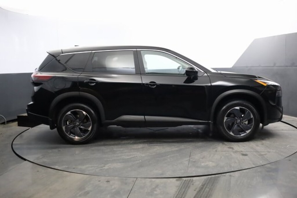 Used 2025 Nissan Rogue SV SUV