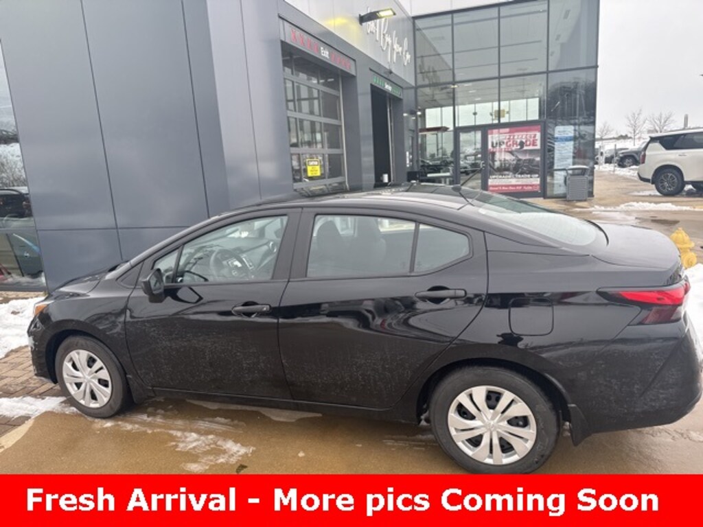 Used 2025 Nissan Versa 1.6 S Sedan
