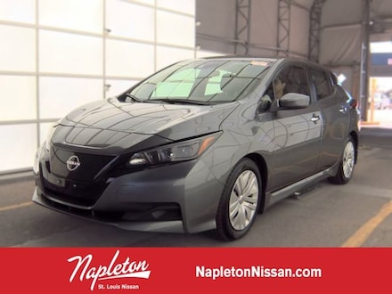 2025 Nissan LEAF S Hatchback