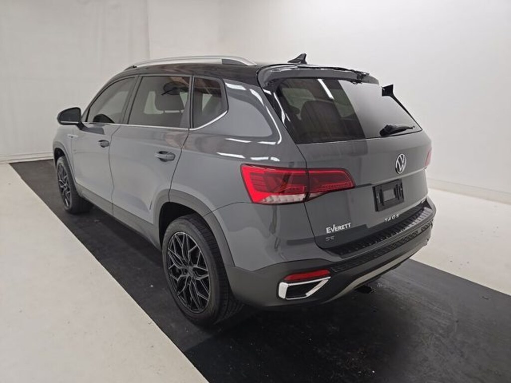 Used 2024 Volkswagen Taos 1.5T SE SUV