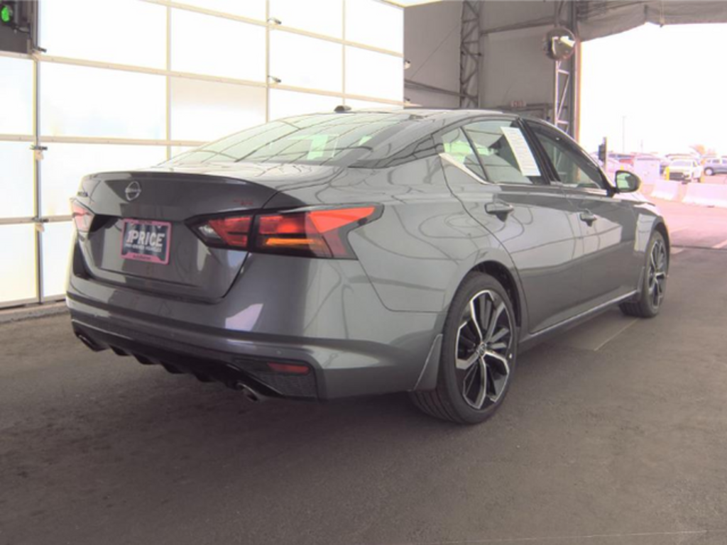 Used 2025 Nissan Altima SR Sedan