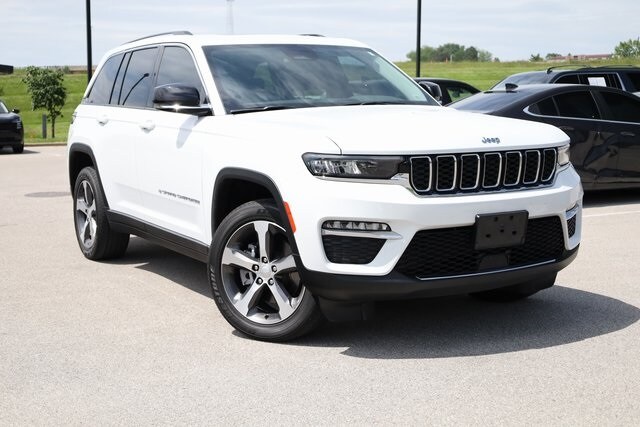 Used 2022 Jeep Grand Cherokee 4xe with VIN 1C4RJYB63N8748657 for sale in Saint Louis, MO
