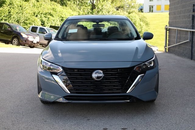 2025 Nissan Sentra SV photo 3