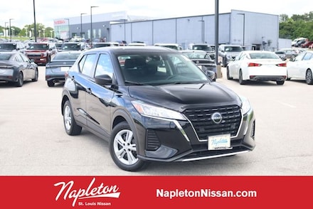 2025 Nissan Kicks Play S SUV