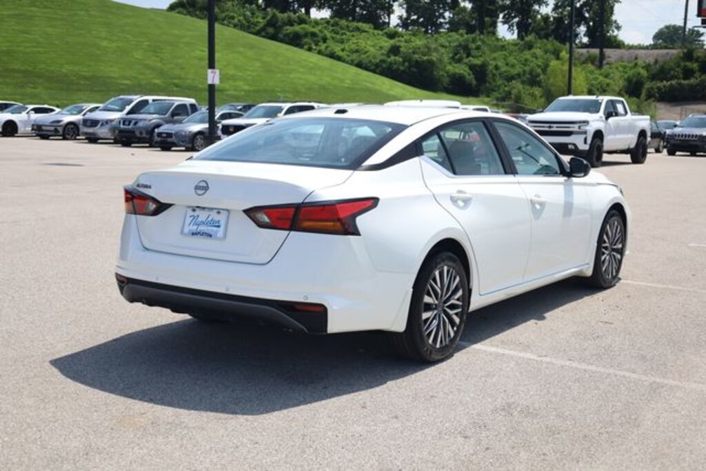 New 2026 Nissan Altima SV Sedan