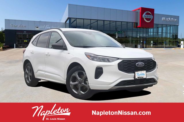 2023 Ford Escape ST-Line FWD Hybrid's photo