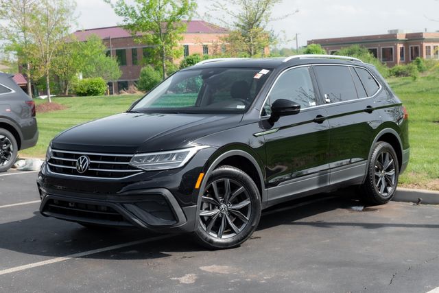 2023 Volkswagen Tiguan 2.0T SE's photo