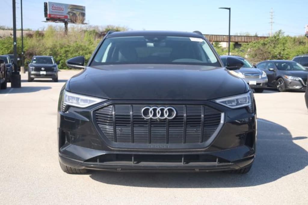Used 2021 Audi e-tron Premium SUV