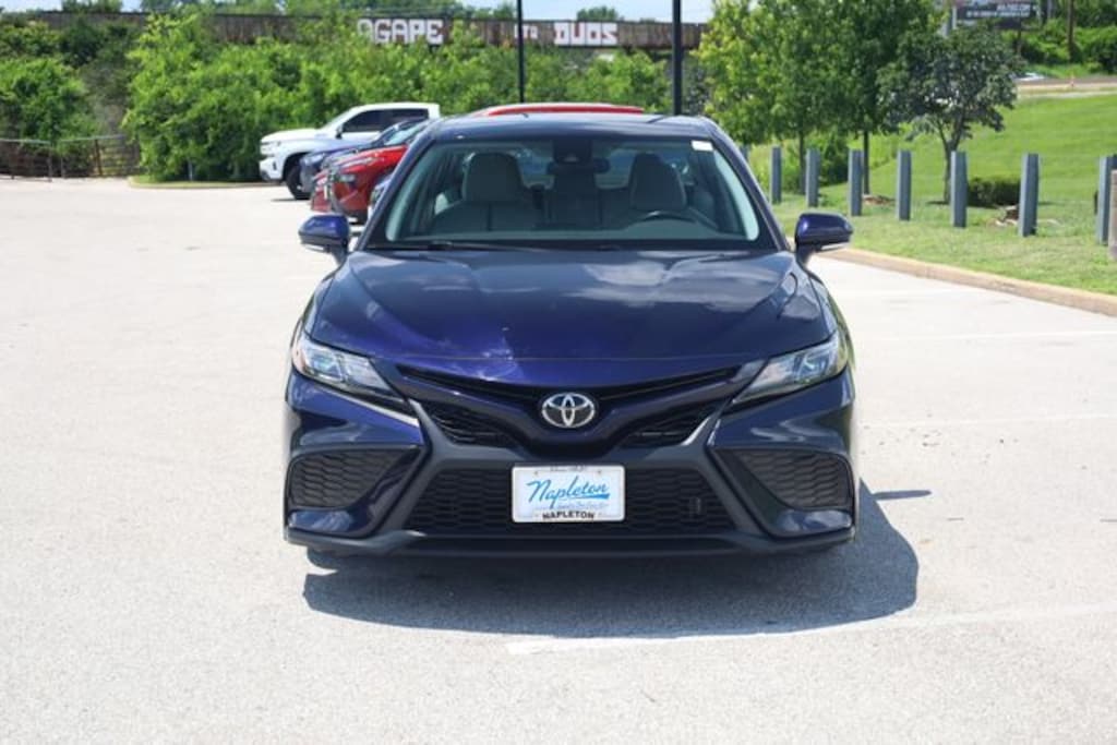 Used 2021 Toyota Camry SE Sedan