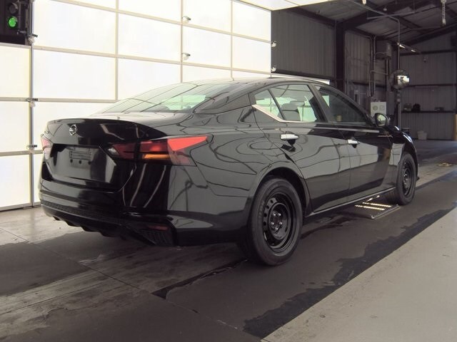 2021 Nissan Altima 2.5 S photo 4