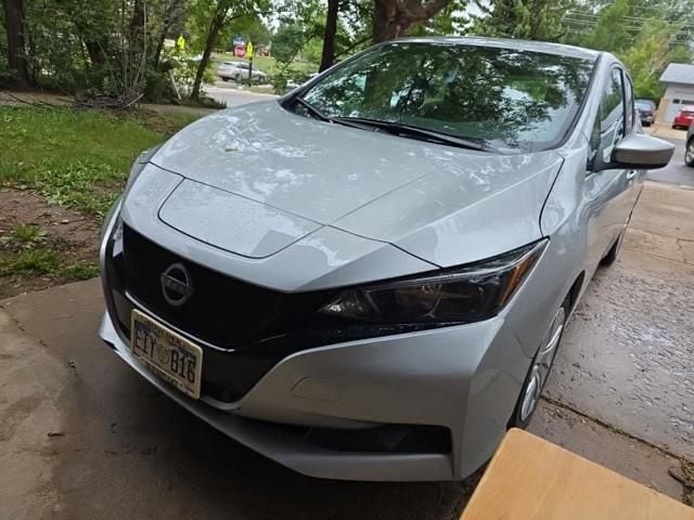 2024 Nissan Leaf S's photo
