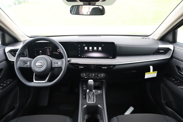 2026 Nissan KICKS S - Photo 13