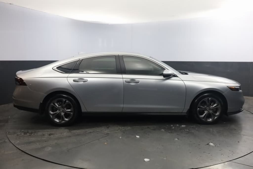 Used 2024 Honda Accord EX Sedan