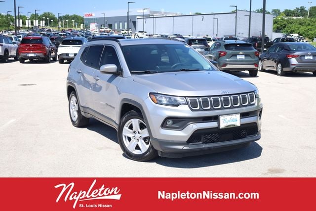 2022 Jeep Compass Latitude's photo