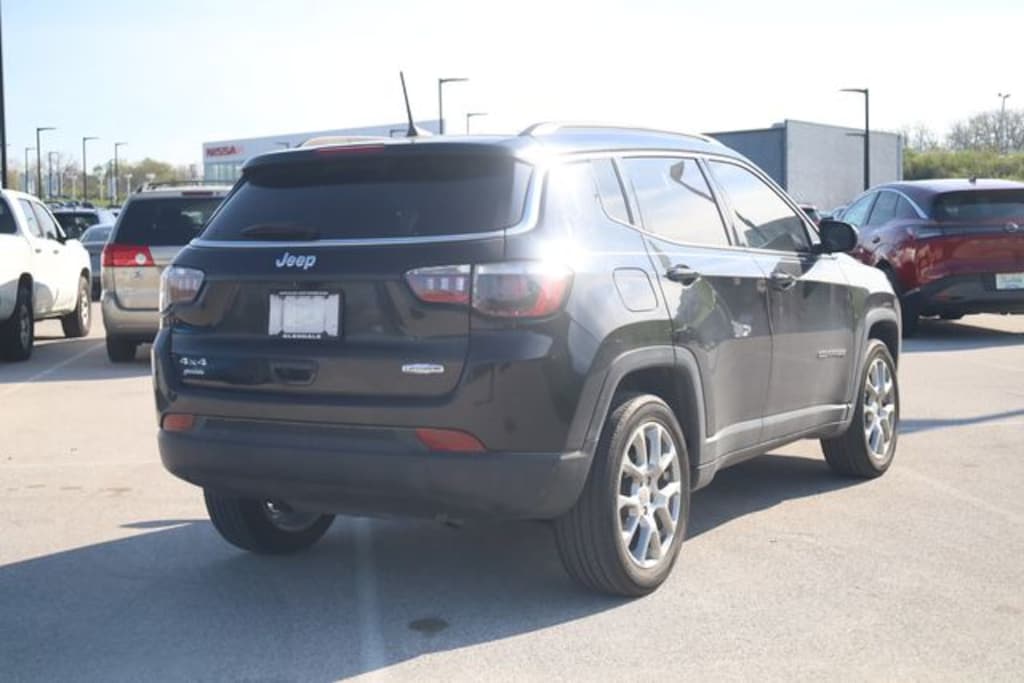 Used 2022 Jeep Compass Latitude Lux SUV