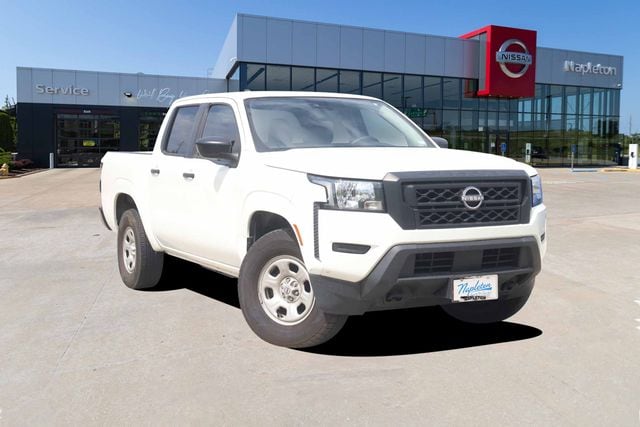 2022 Nissan Frontier S Crew Cab 4x4's photo