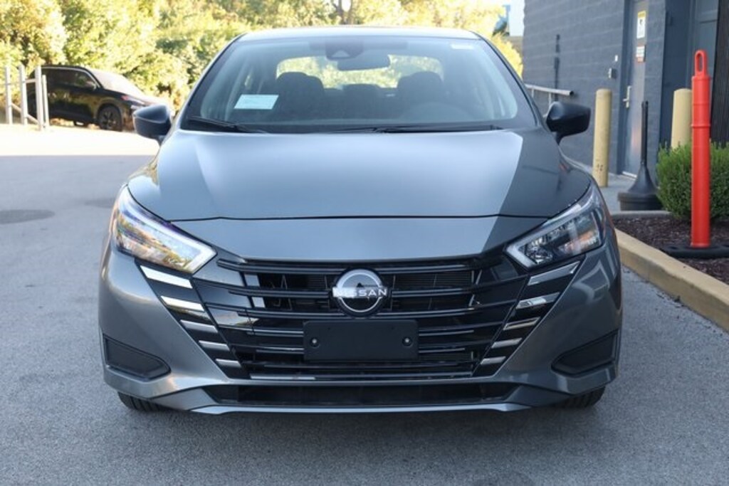 New 2025 Nissan Versa 1.6 S Sedan