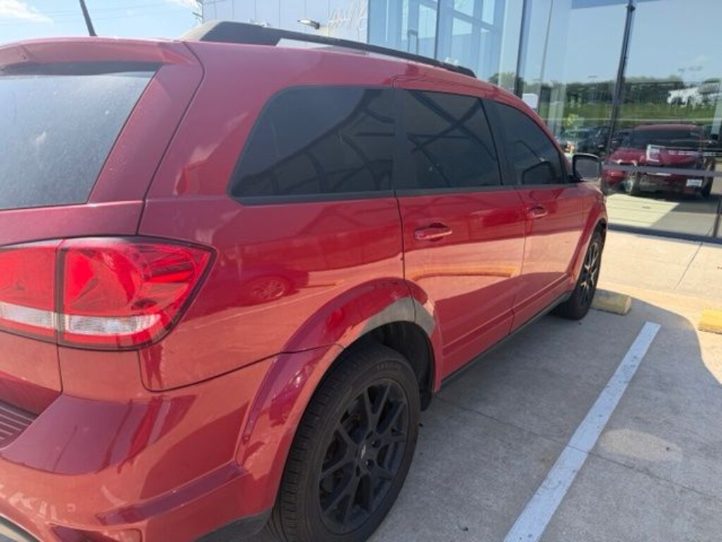 Used 2019 Dodge Journey SE SUV