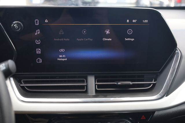 2025 Chevrolet Trax LT - Photo 21