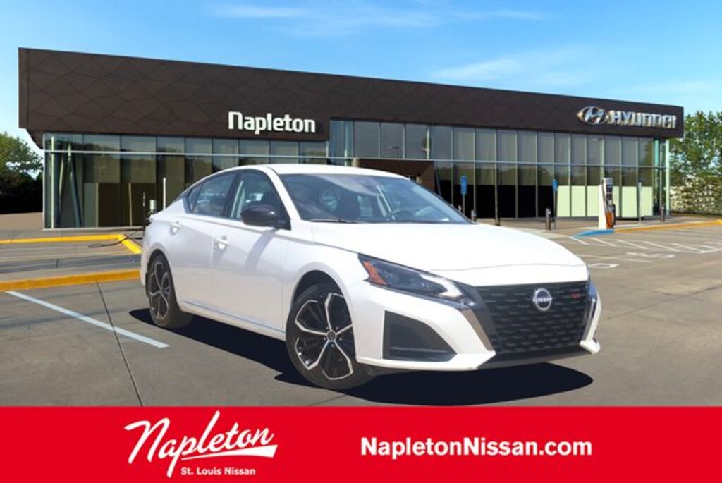 Used 2025 Nissan Altima SR Sedan