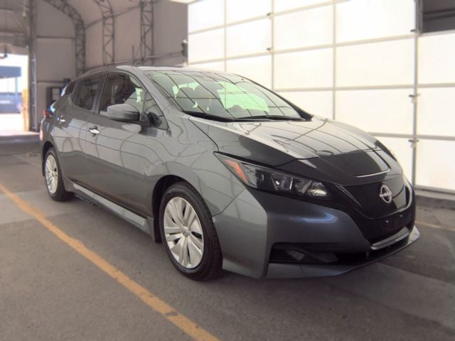 Used 2025 Nissan Leaf S with VIN 1N4AZ1BV1SC550811 for sale in St. Louis, MO