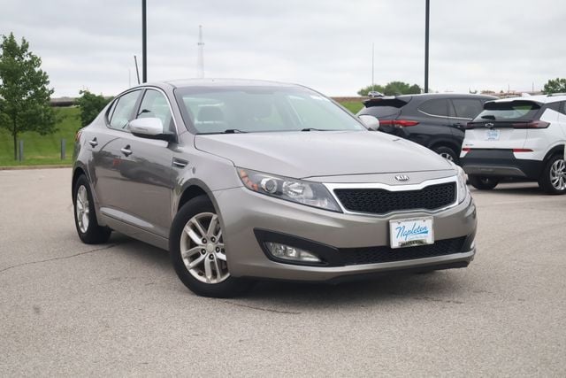 Used 2013 Kia Optima LX with VIN 5XXGM4A78DG239595 for sale in St. Louis, MO