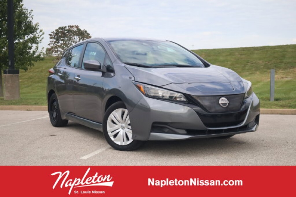 Used 2025 Nissan LEAF S Hatchback