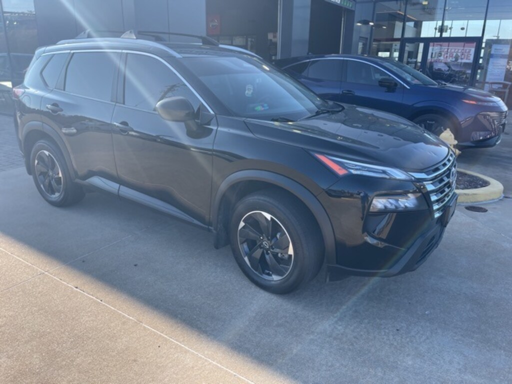 Used 2024 Nissan Rogue SV SUV