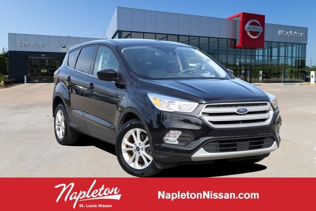 Used 2019 Ford Escape SE with VIN 1FMCU9GD3KUB65479 for sale in Saint Louis, MO