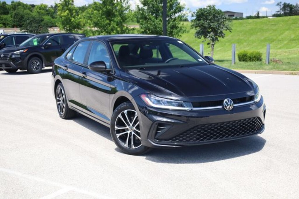 Used 2025 Volkswagen Jetta 1.5T Sport Sedan