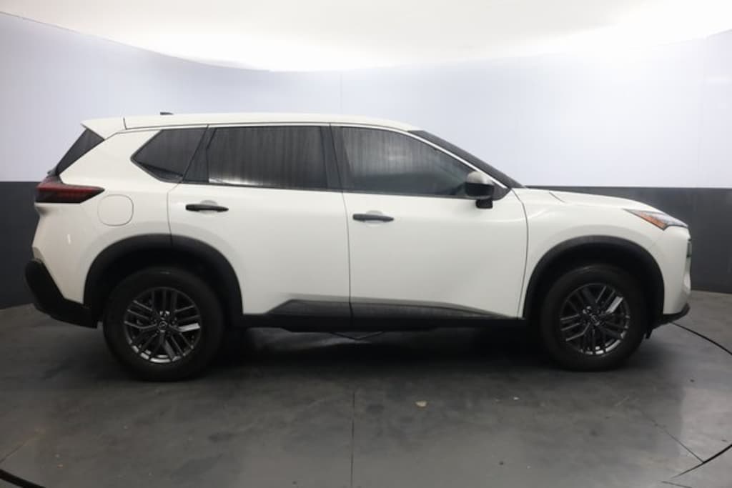 Used 2023 Nissan Rogue S SUV