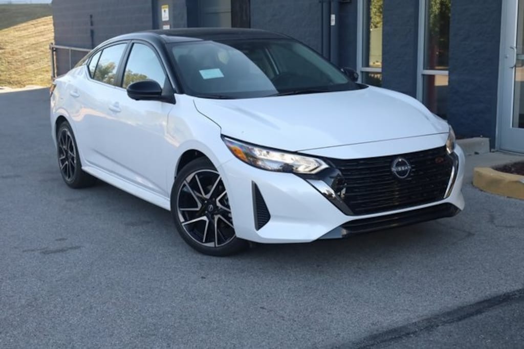 New 2025 Nissan Sentra SR Sedan