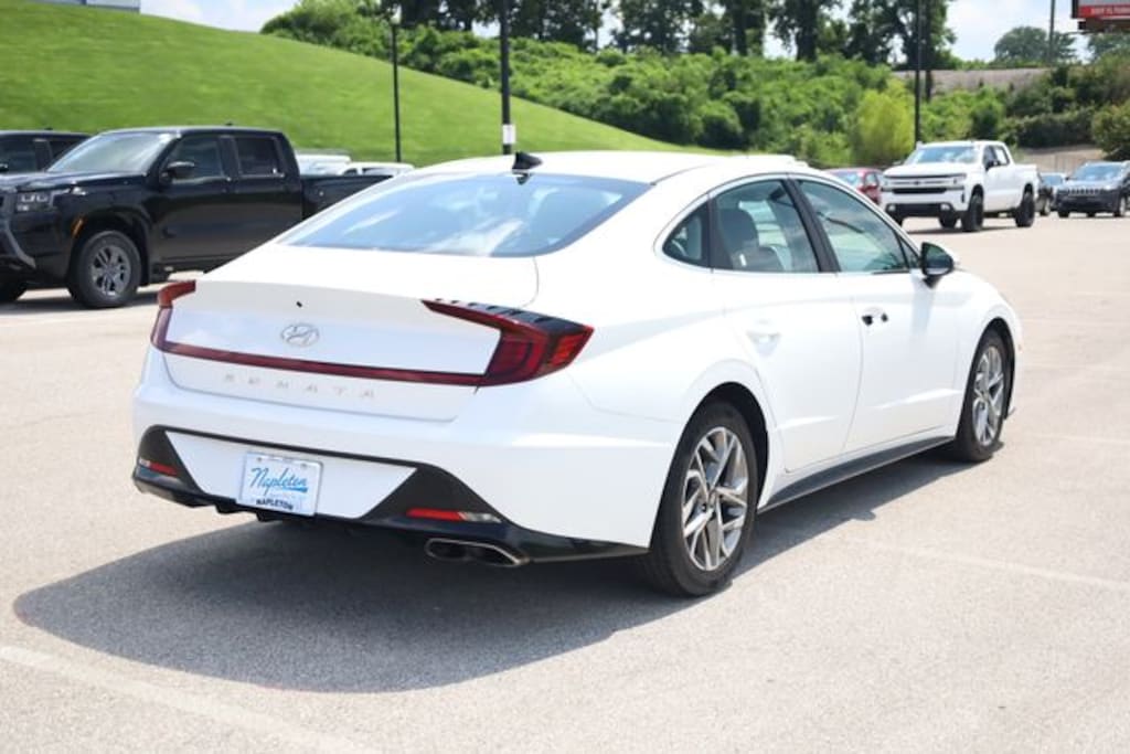 Used 2022 Hyundai Sonata SEL Sedan