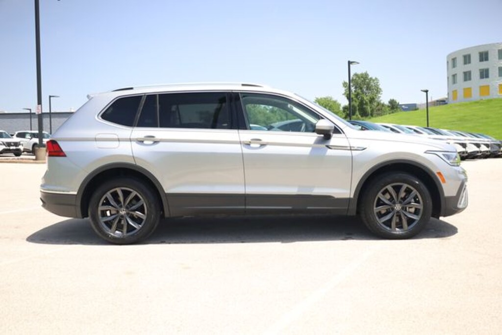 Used 2023 Volkswagen Tiguan 2.0T SE SUV