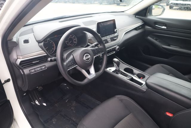 2025 Nissan Altima SV - Photo 8