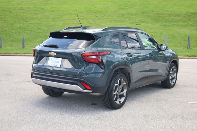 2025 Chevrolet Trax LT - Photo 6