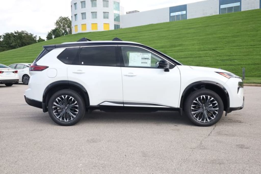 New 2026 Nissan Rogue Platinum SUV