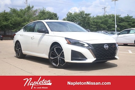 2025 Nissan Altima SR Sedan
