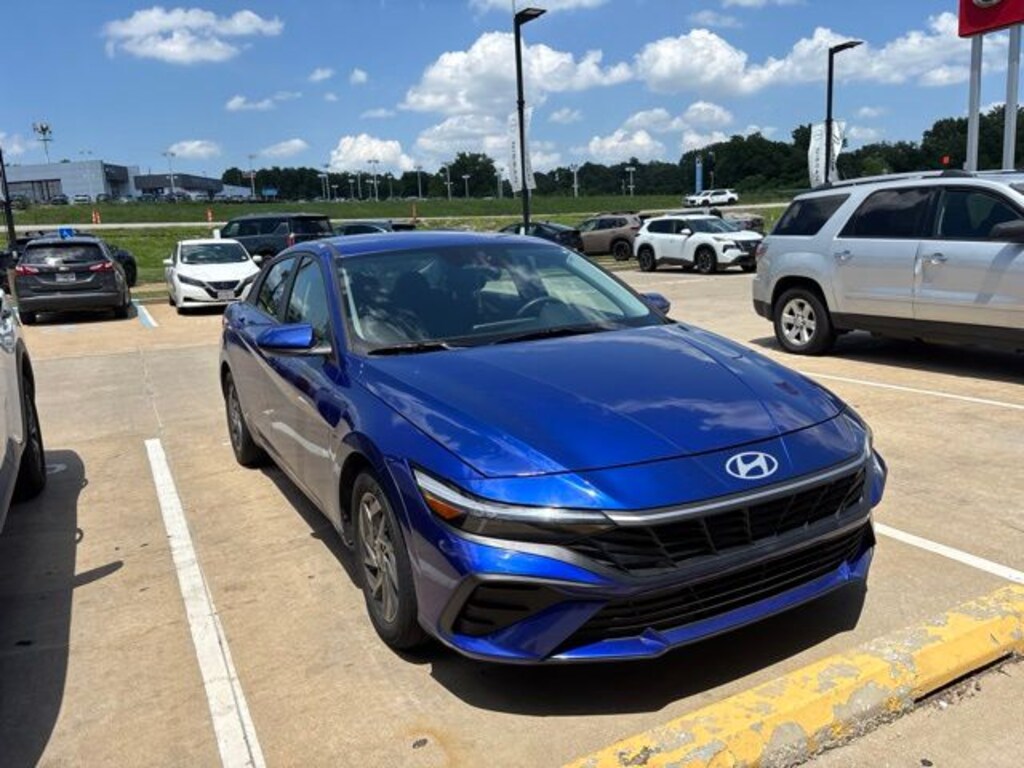 Used 2024 Hyundai Elantra SEL Sedan