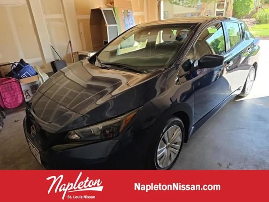 Used 2025 Nissan LEAF S Hatchback