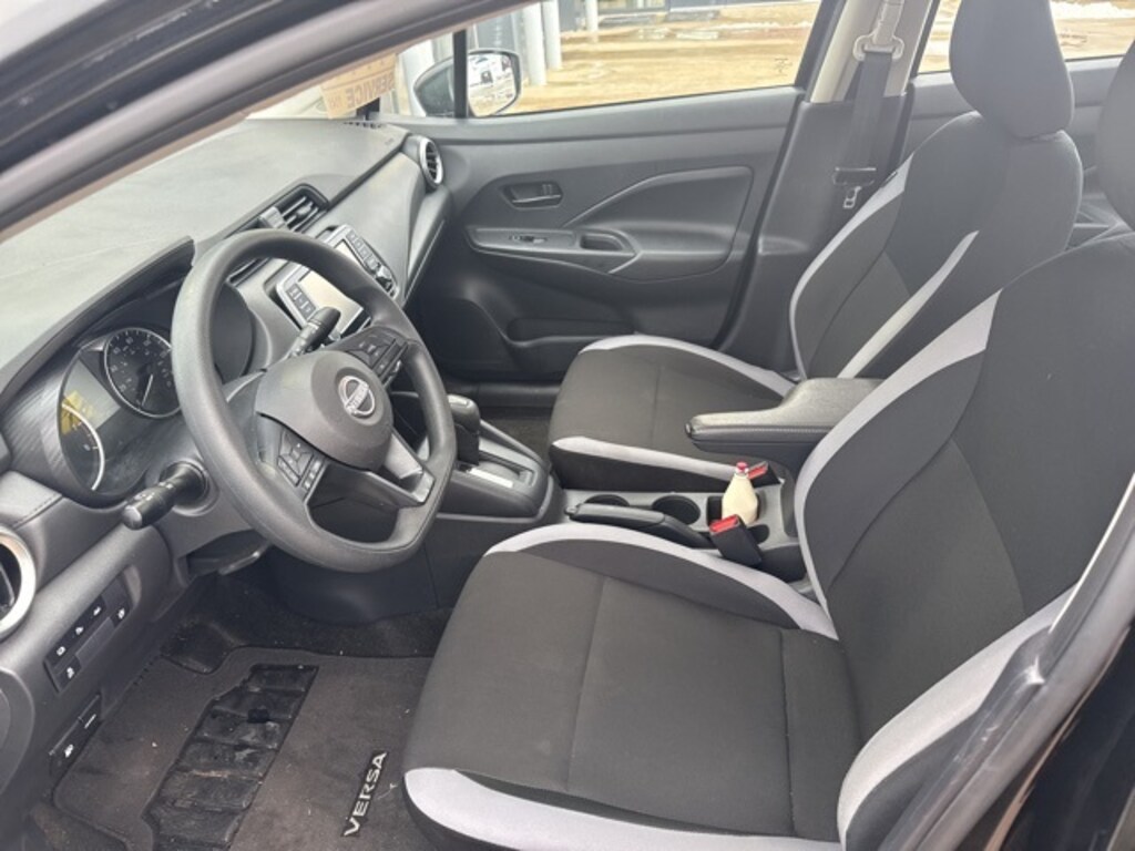 Used 2025 Nissan Versa 1.6 S Sedan