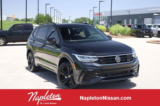 2023 Volkswagen Tiguan 2.0T SE R-Line Black's photo